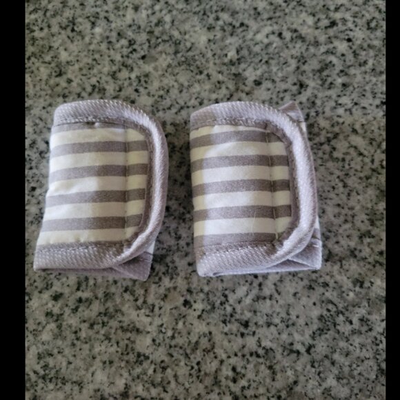 Car seat strap pads - Picture 2 of 2